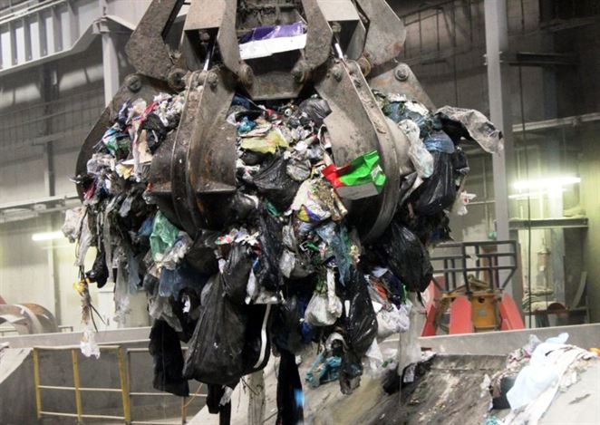 Vyradiť spaľovne a obmedziť export odpadov. Týchto 10 priorít má zmeniť politiku EÚ
